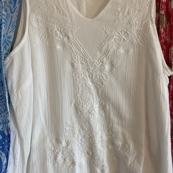 Tommy Bahama White Linen Sleeveless Dress with two scarves - Picture 2 of 5
